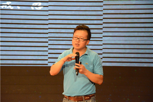 互联网时代,什么人能创业成功——中山大学创业导师邓业文做客“成长面对面”(1).jpg