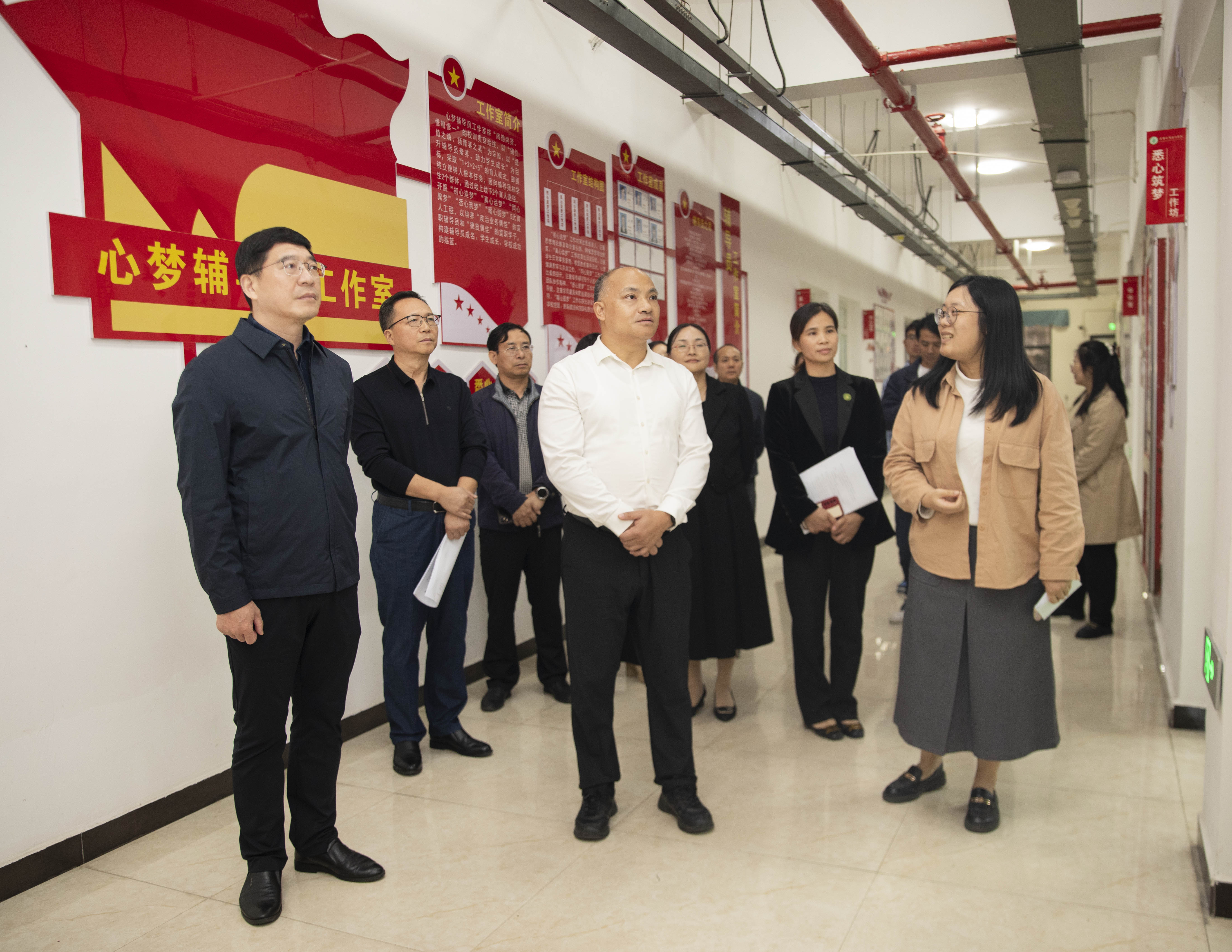 省委教育工委宣传部部长、省教育厅社政处处长王宣海到我校调研指导-宜春职业技术学院