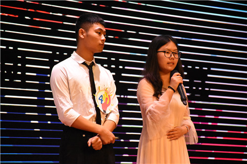 我校第八届创新创业设计大赛圆满举行 (7).JPG