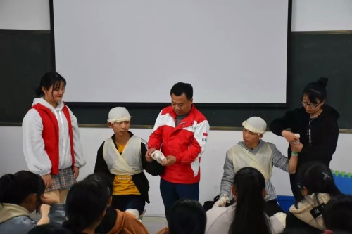 救护培训|授人以“渔”,用之以急(2).jpg