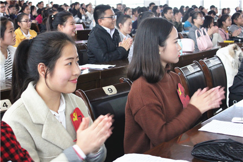 我校举行“两学一做,青春当先”主题演讲比赛(3).JPG