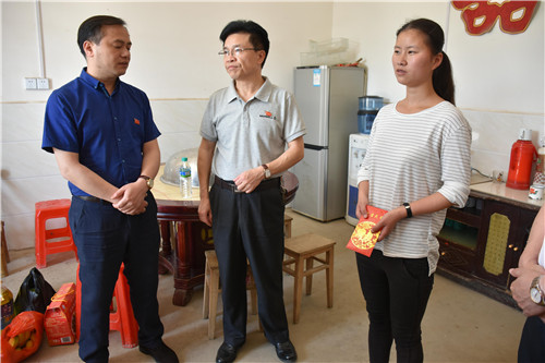 刘艳方谈话2_副本.jpg