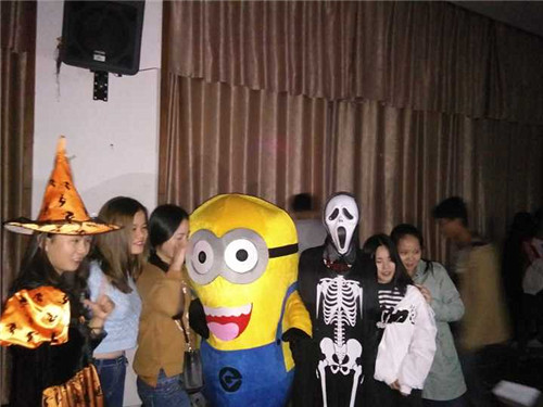 校外语协会开展“Happy Halloween”活动1.jpg